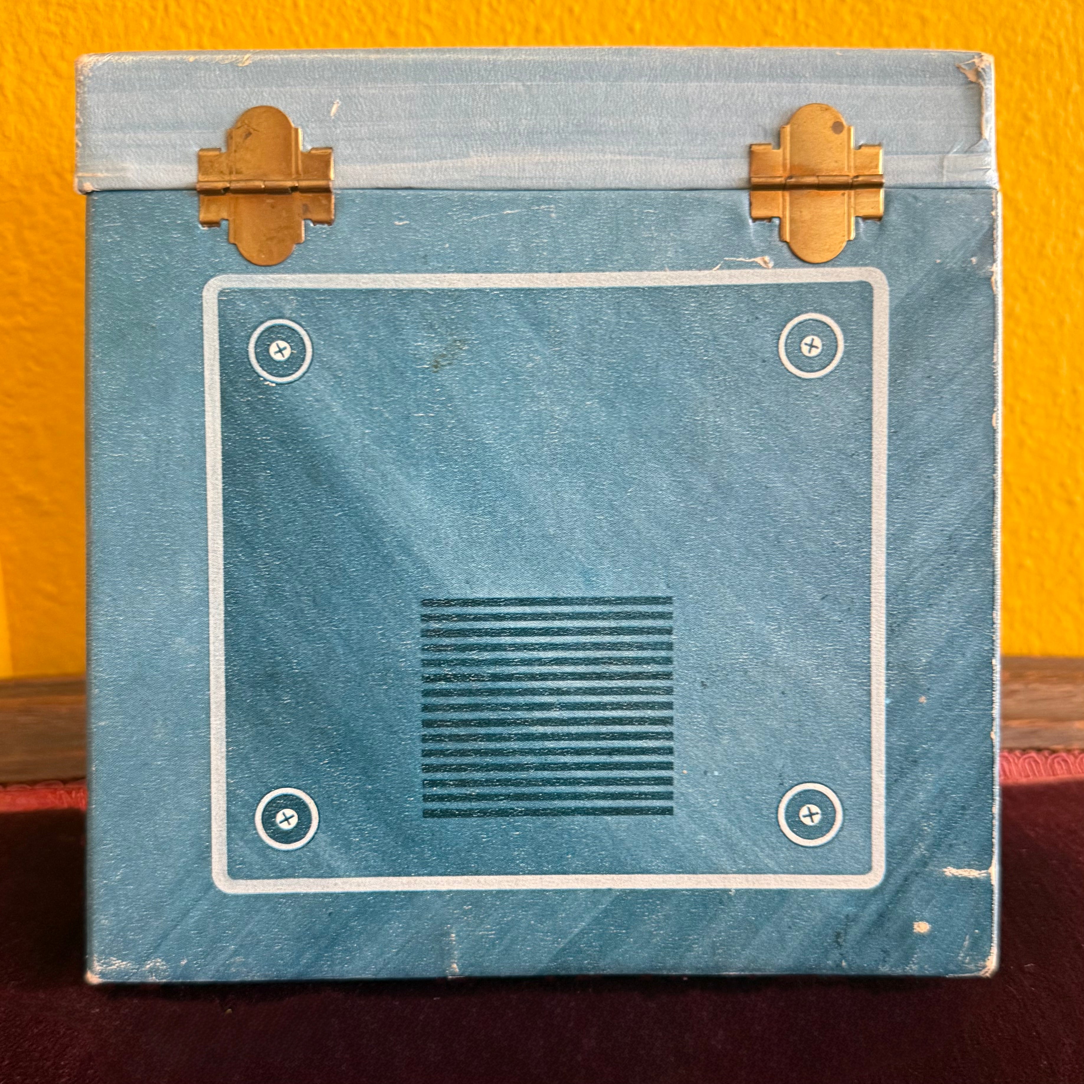 Speaker box 7”