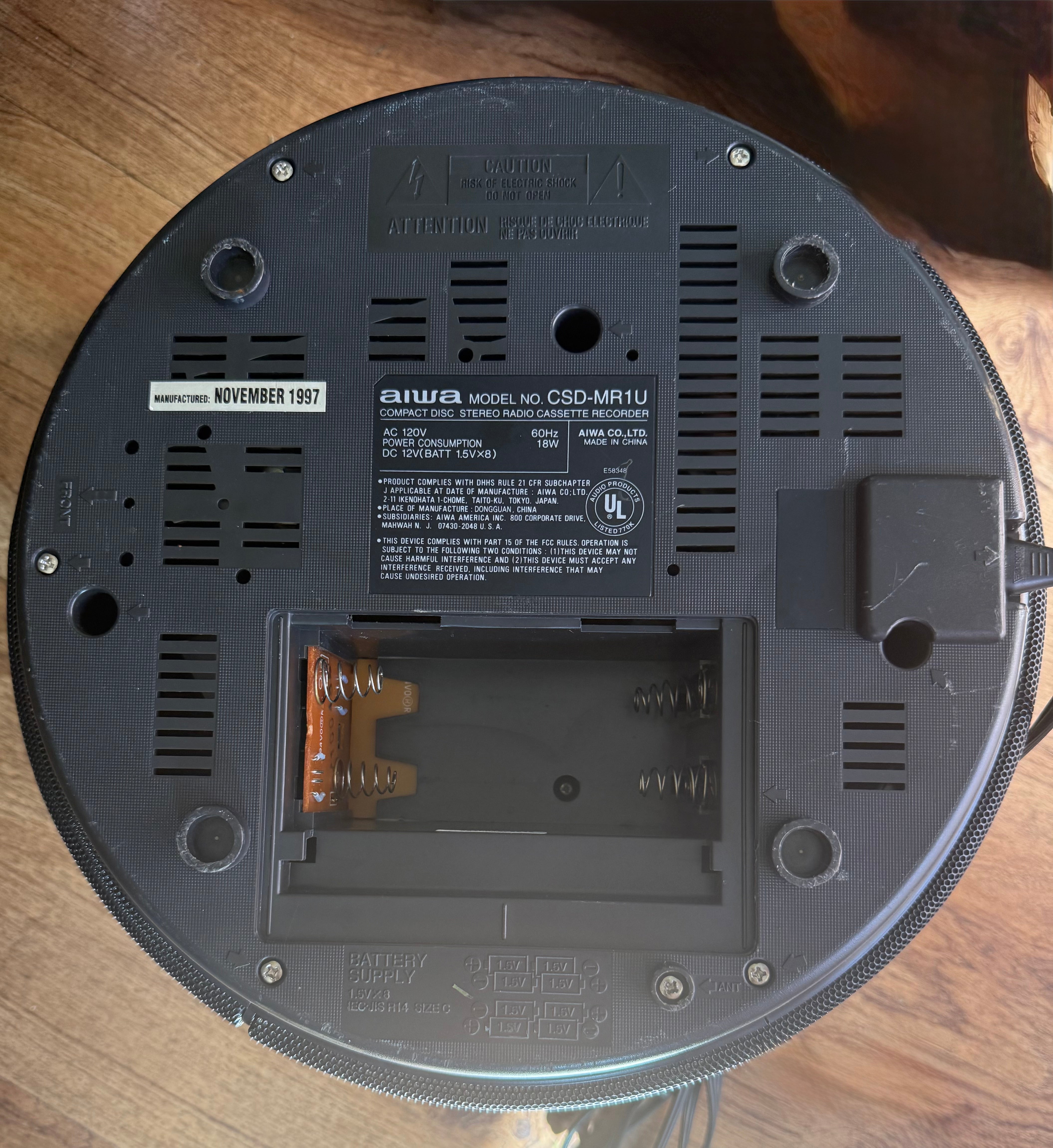 Aiwa 6 Speaker Surround Boombox