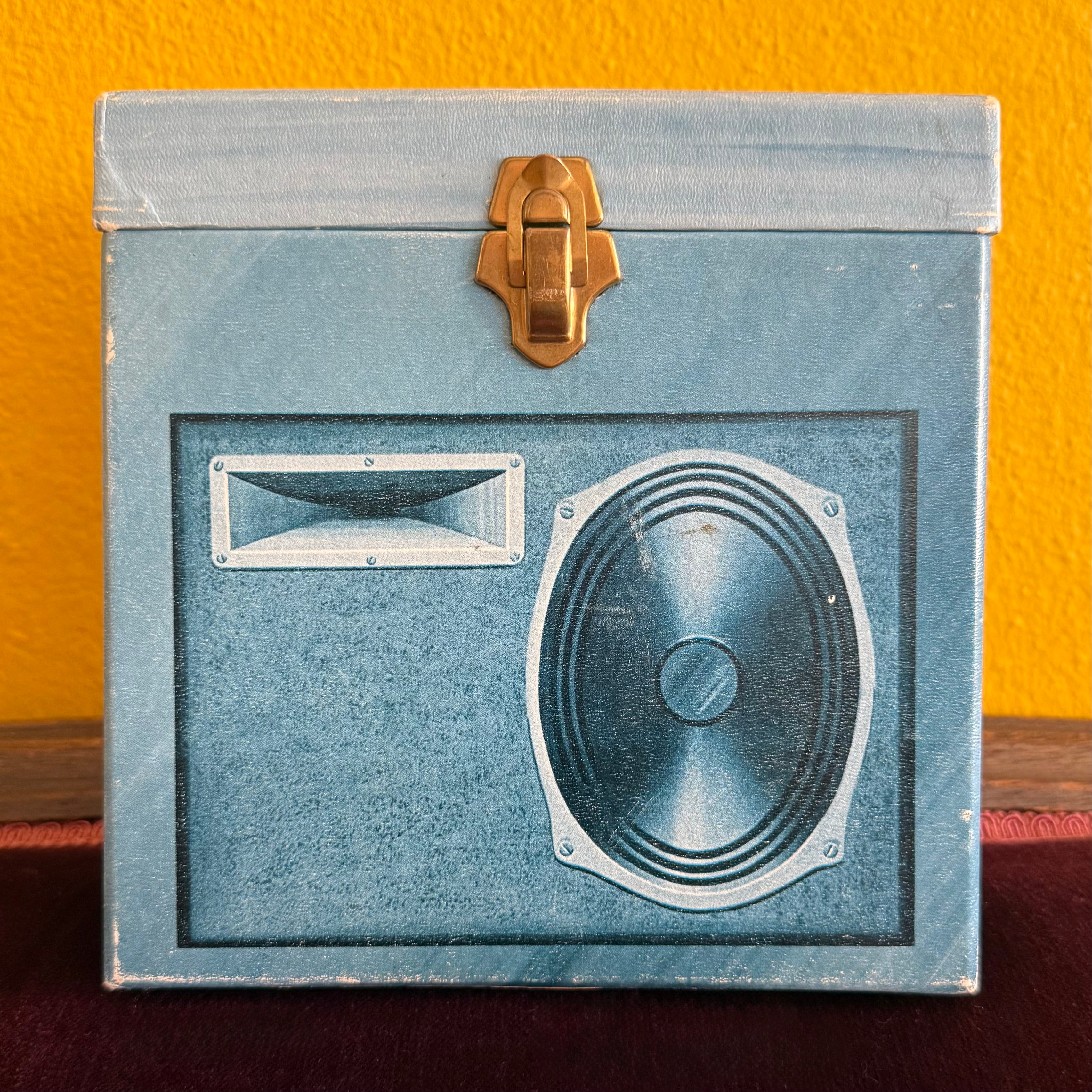 Speaker box 7”